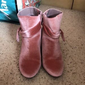 Pink velvet boots (9.5 W)